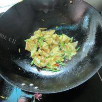 家常菜芹菜炒蛋