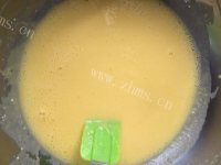 回味无穷的酸奶蛋糕做法图解3)