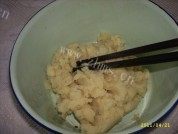 自制香糯土豆饼做法图解2)
