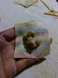 自己做的彩虹馄饨做法图解12)