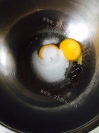 自制抹茶冰激凌做法图解1)