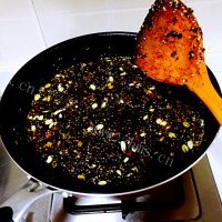 秘制豆豉辣酱烤排骨做法图解2)