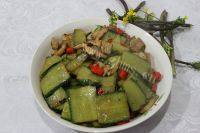常吃不腻的黄瓜炒肉片
