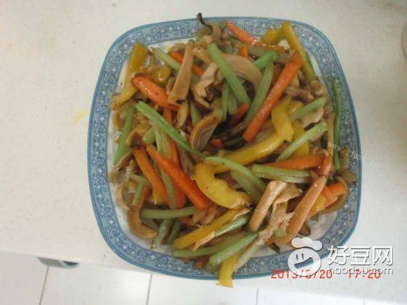 芹菜炒墨鱼