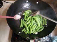 下酒菜蒜香甜豆做法图解6)