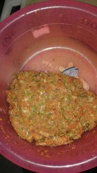 美味的猪肉水饺做法图解2)