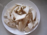 家常菜彩椒杏鲍菇做法图解1)