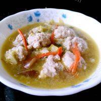 家常菜蔬菜肉丸汤