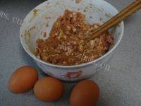 美味的肉饼蒸蛋做法图解2)