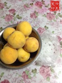 自制黄桃罐头做法图解1)