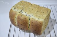 美味的黑芝麻米饭吐司做法图解17)