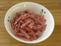 回味无穷的小酥肉蒸碗做法图解2)