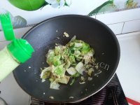 家常菜蒜蓉西生菜做法图解8)