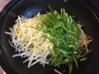 家常菜青椒土豆丝做法图解3)