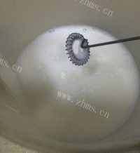 拿铁咖啡做法图解4)