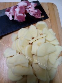 玉盘珍馐的青椒土豆片做法图解1)