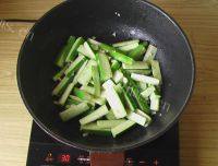 家常菜蒜香丝瓜做法图解8)