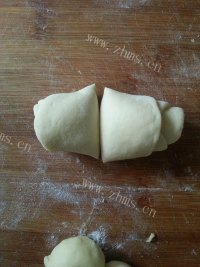 自制玫瑰花面包做法图解8)