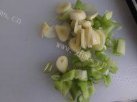 家常菜香菇炒肉做法图解2)