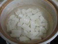 美味的荠菜豆腐汤做法图解4)