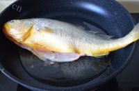 营养丰富的红烧大黄鱼的做法图解五
