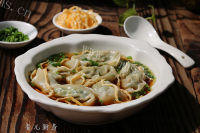 美味的荠菜鲜肉馄饨