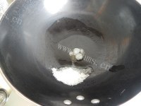 美味的海带结红烧肉做法图解2)