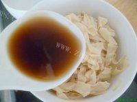 简易黄瓜拌油豆皮做法图解8)