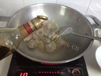 简简单单的茶树菇土豆鸭块做法图解3)