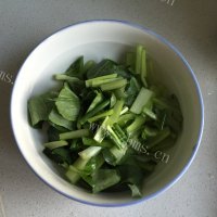 拨鱼子汤饭做法图解2)