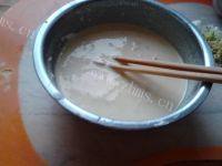 家常鸡蛋饼做法图解4)