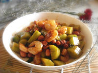 家常菜虾仁炒黄瓜