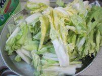 家常菜青菜粉丝汤做法图解3)