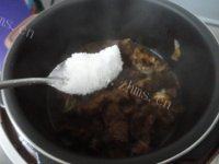 常吃不腻的咖喱牛肉做法图解9)