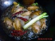 美味的柠香可乐鸡翅做法图解3)