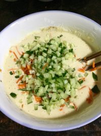 美味青瓜胡萝卜鸡蛋饼做法图解10)