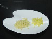 诱人的豆豉蒸排骨做法图解2)