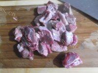 「美味可口」萝卜焖牛腩做法图解1)