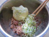 猪肉白菜水饺做法图解3)