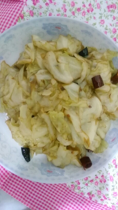 香喷喷的手撕包菜