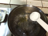 好吃的腊味煲仔饭做法图解12)
