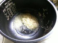 美味的柴鱼花生粥做法图解8)