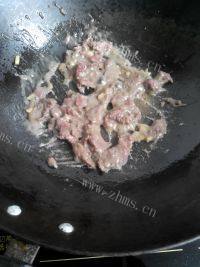 家常菜酸笋炒牛肉做法图解14)