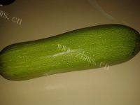家常菜西葫芦炒肉丝做法图解1)