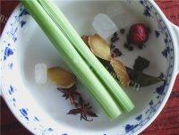 自制卤鸭头做法图解3)