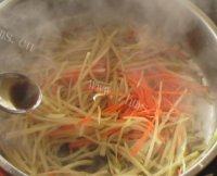 健康美食之醋溜土豆丝做法图解9)