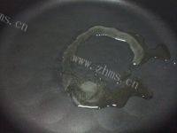 家常菜腊肉炒白菜做法图解5)