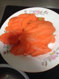 胡萝卜炒肉做法图解1)