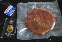 美味的黑椒牛扒做法图解2)