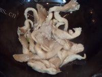 青椒炒蘑菇的做法图解五